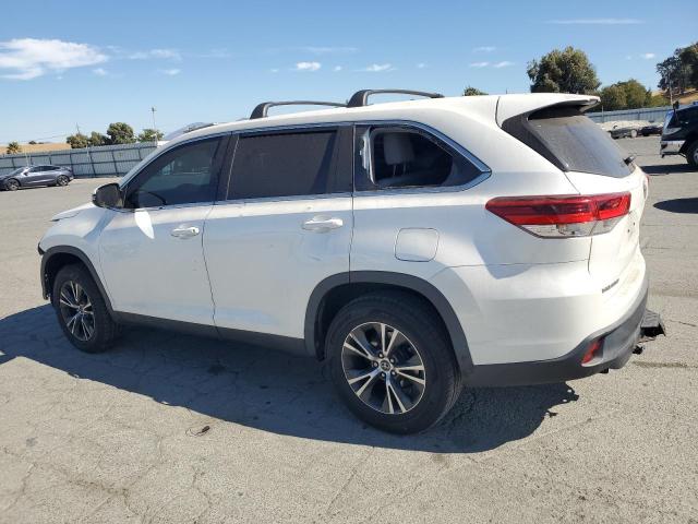 2019 TOYOTA HIGHLANDER LE 5TDZZRFH9KS328337