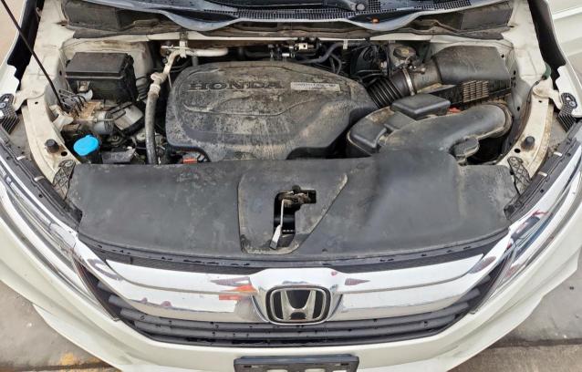 2018 HONDA ODYSSEY TOURING 5FNRL6H85JB048995