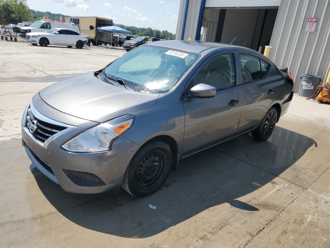 NISSAN VERSA S