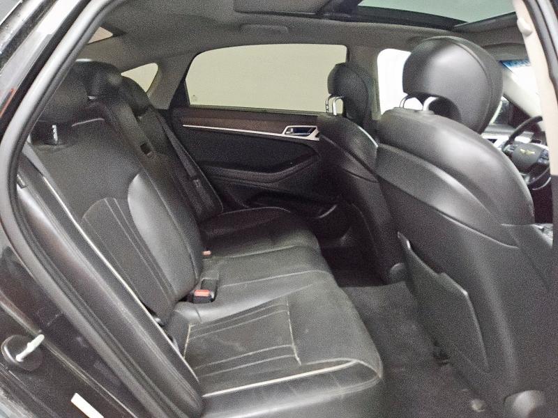 2015 HYUNDAI GENESIS 3. KMHGN4JE6FU080936