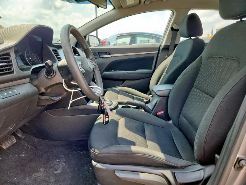2019 HYUNDAI ELANTRA SE 5NPD84LF0KH413589