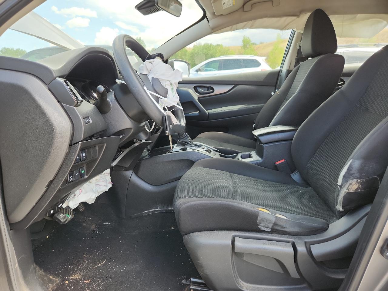 NISSAN ROGUE SPORT S