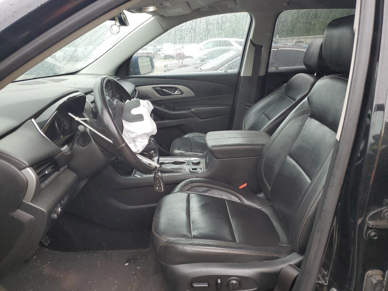 CHEVROLET TRAVERSE LT