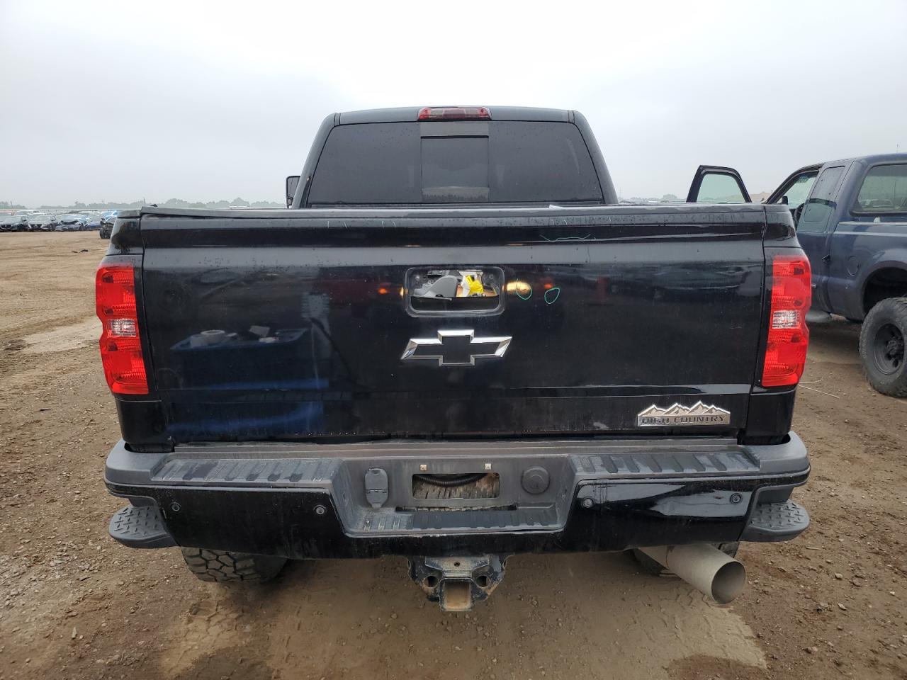 CHEVROLET SILVERADO K2500 HIGH COUNTRY