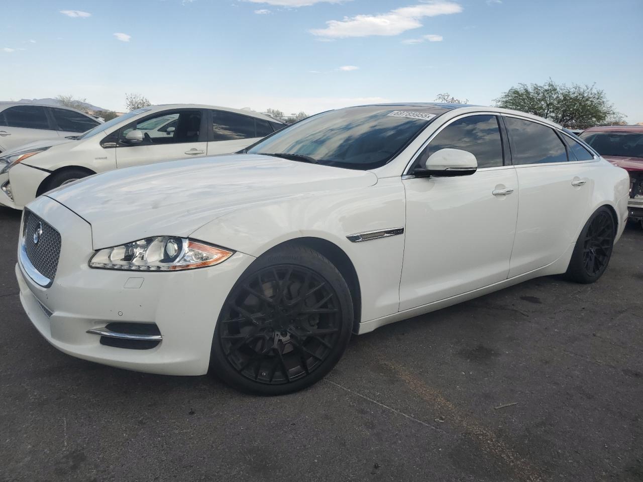 JAGUAR XJ PORTFOLIO