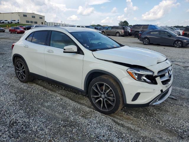 2017 MERCEDES-BENZ GLA 250 - WDCTG4EB0HJ327587