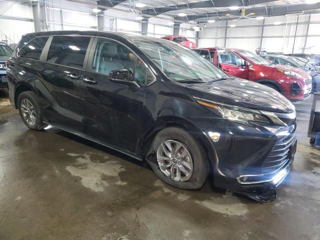 2023 TOYOTA SIENNA XLE #3277183923
