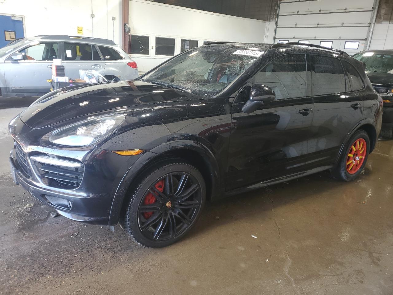 PORSCHE CAYENNE GTS