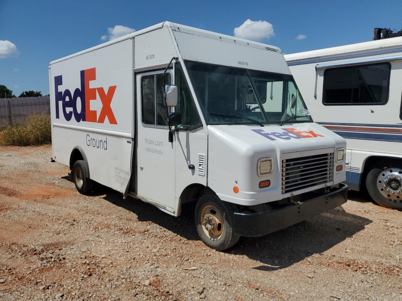 FORD ECONOLINE E450 SUPER DUTY COMMERCIAL STRIPPED CHASSIS