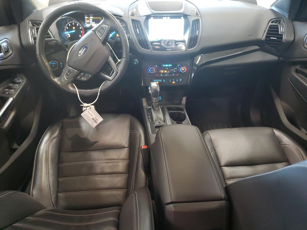 FORD ESCAPE TITANIUM