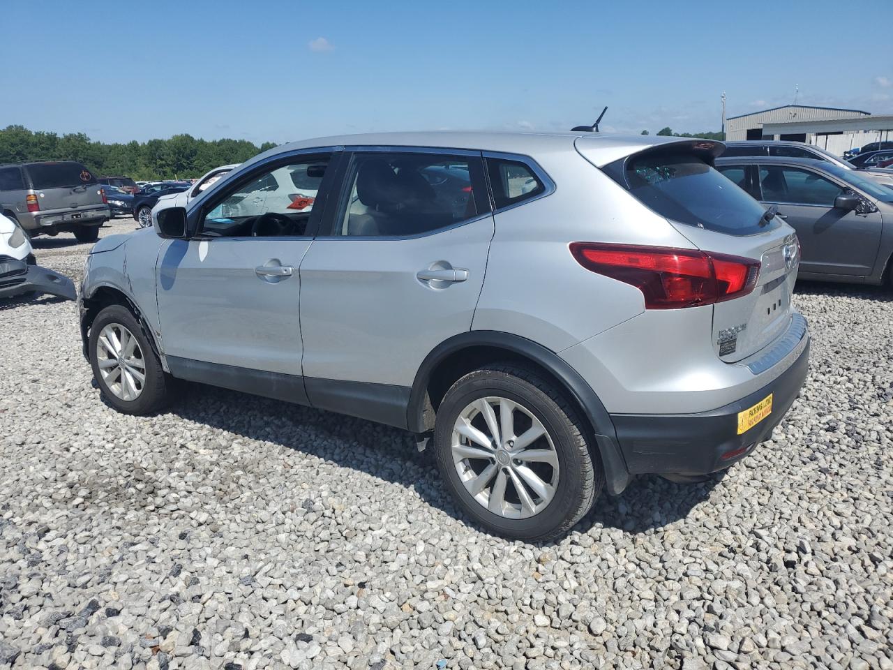 NISSAN ROGUE SPORT S