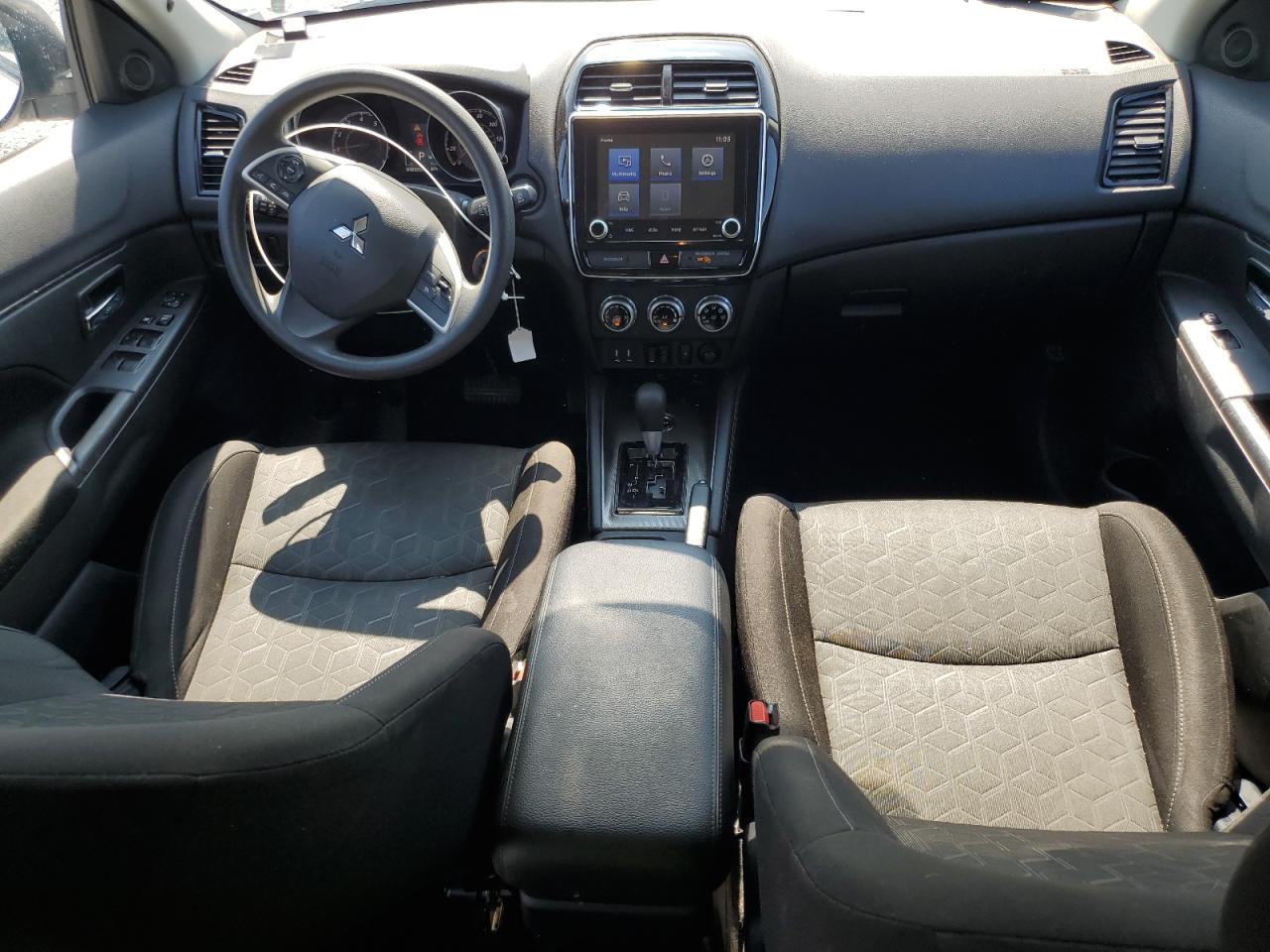 MITSUBISHI OUTLANDER ES