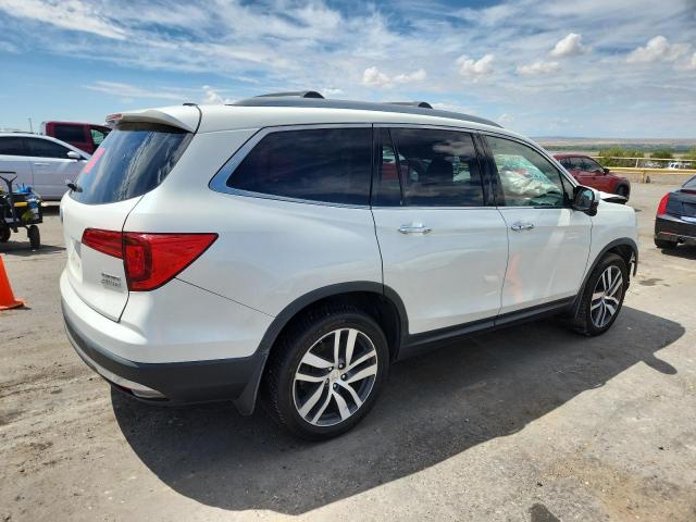 2018 HONDA PILOT TOUR 5FNYF6H98JB054611