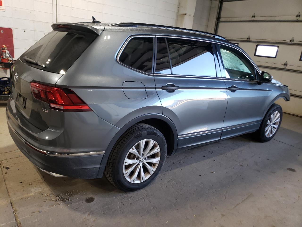 VOLKSWAGEN TIGUAN SE