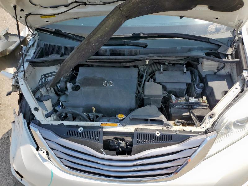 2016 TOYOTA SIENNA XLE 5TDYK3DC4GS715583