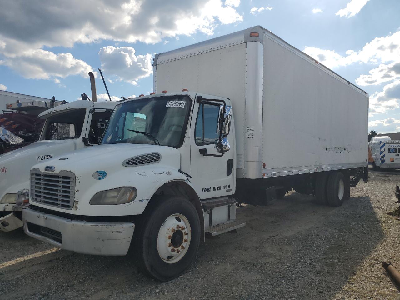 Lot #3290235219 2009 FREIGHTLINER M2 106 MED