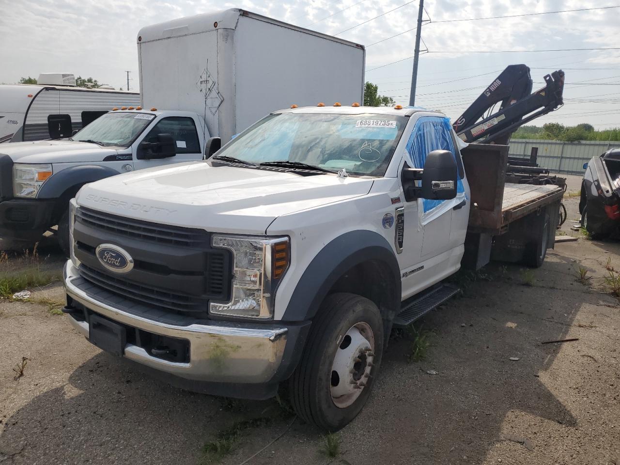 FORD F-550 SUPER DUTY