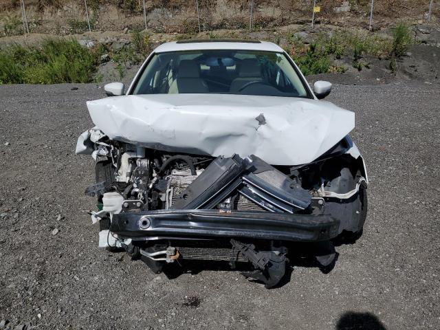 2018 VOLKSWAGEN JETTA SE - 3VWDB7AJ2JM256924