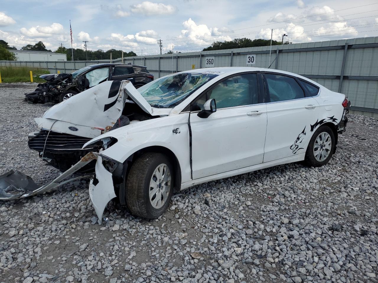FORD FUSION S