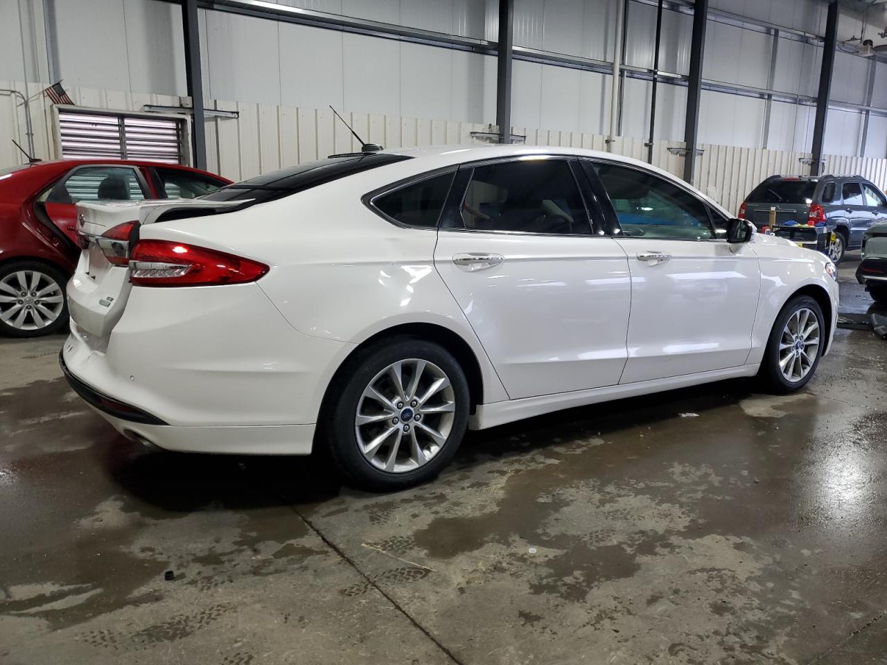 FORD FUSION SE