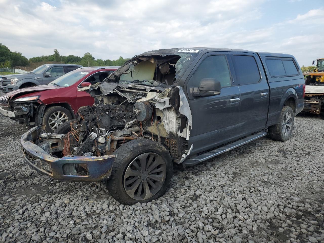 FORD F-150 SUPERCREW