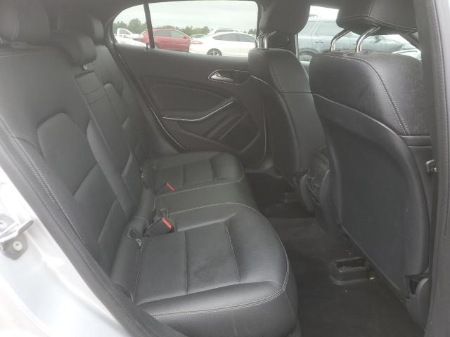 2020 MERCEDES-BENZ GLA 250 4MATIC W1NTG4GBXLU040020