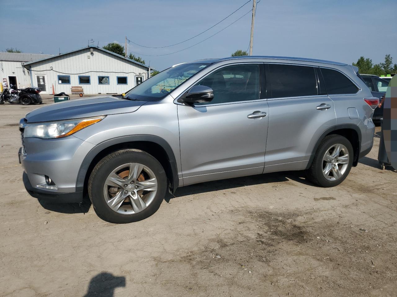 TOYOTA HIGHLANDER LIMITED