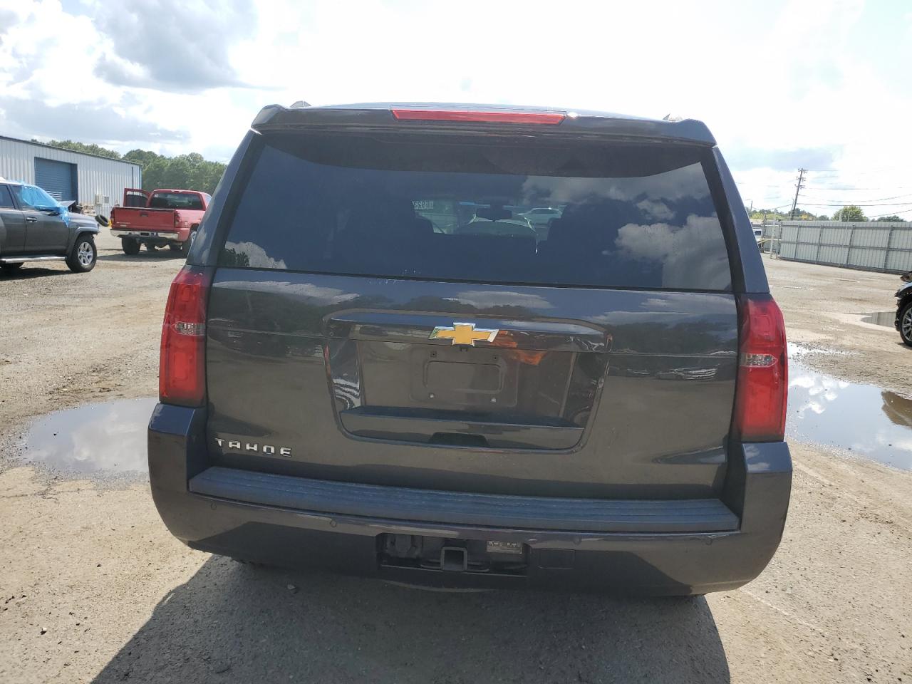 CHEVROLET TAHOE C1500 LS