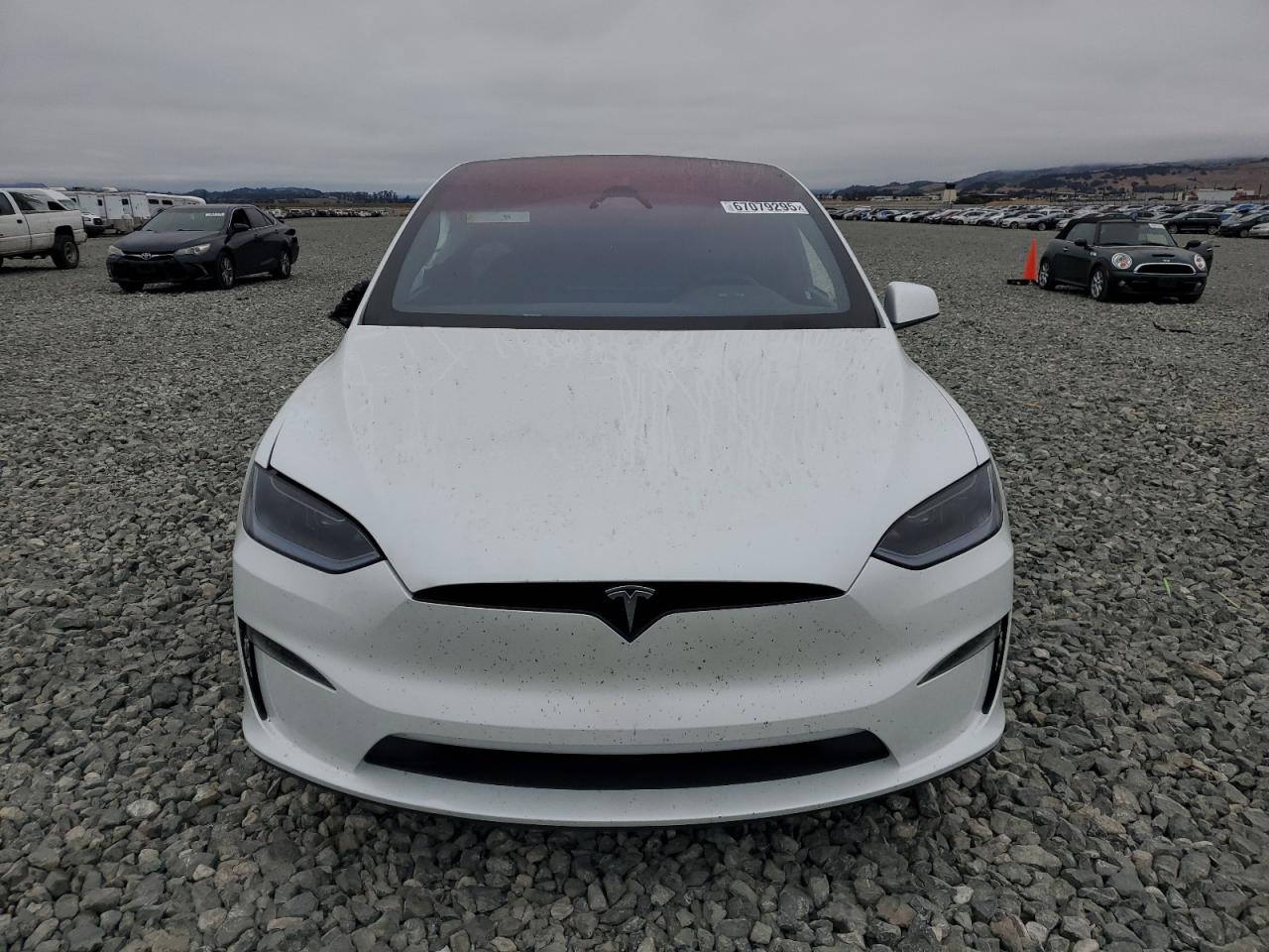 TESLA MODEL X
