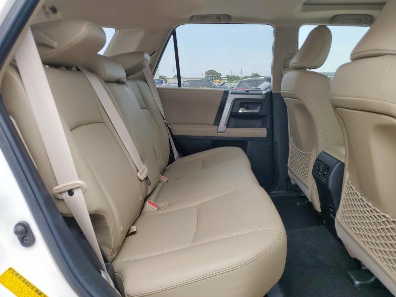 2018 TOYOTA 4RUNNER SR JTEZU5JR3J5188325