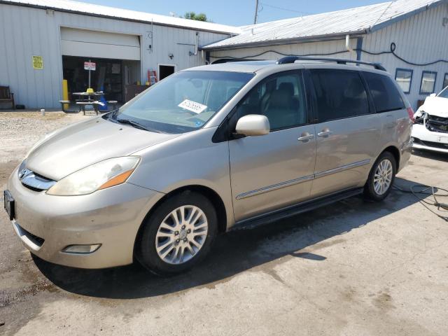 TOYOTA SIENNA XLE