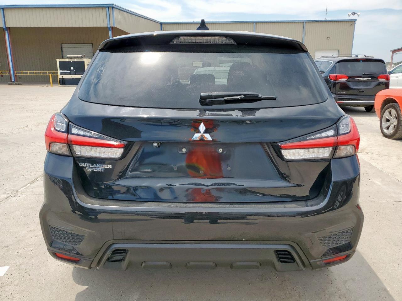 MITSUBISHI OUTLANDER ES