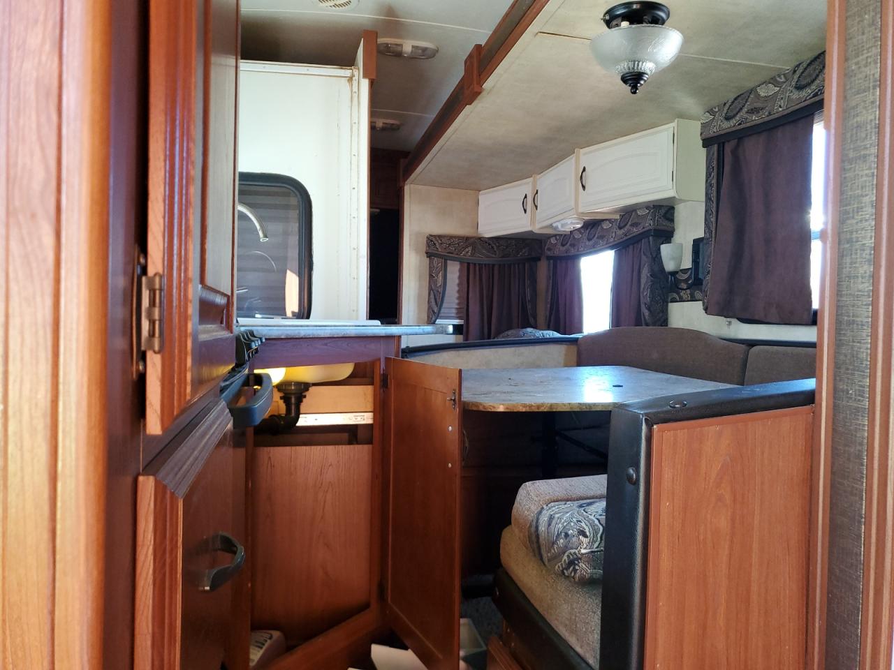 Lot #3240133055 2012 KEYSTONE OUTBACK