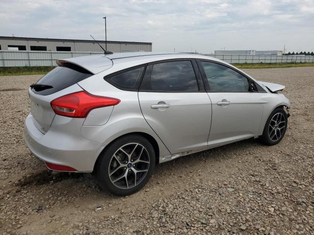 2015 FORD FOCUS SE 1FADP3K28FL221677