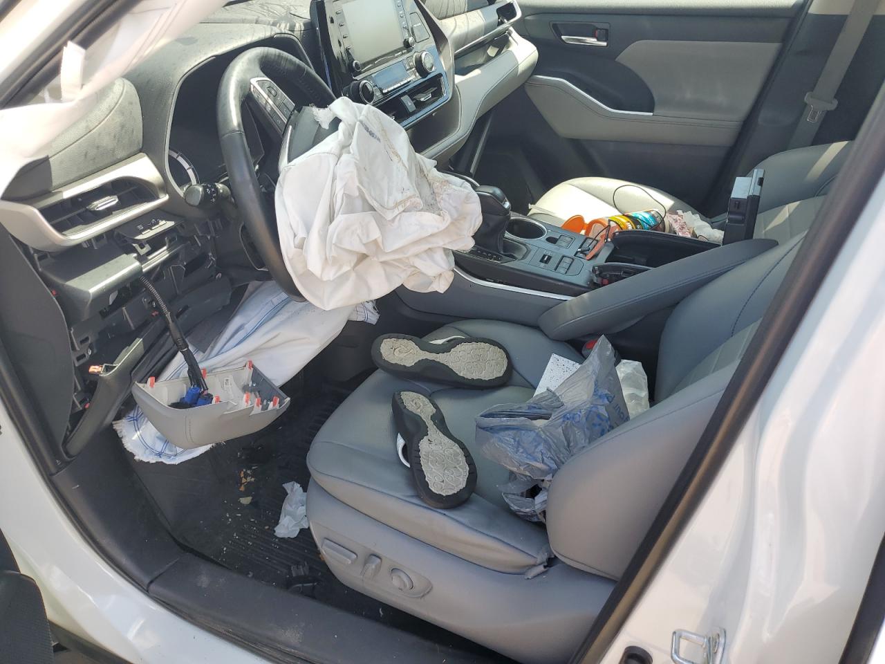 TOYOTA HIGHLANDER XLE