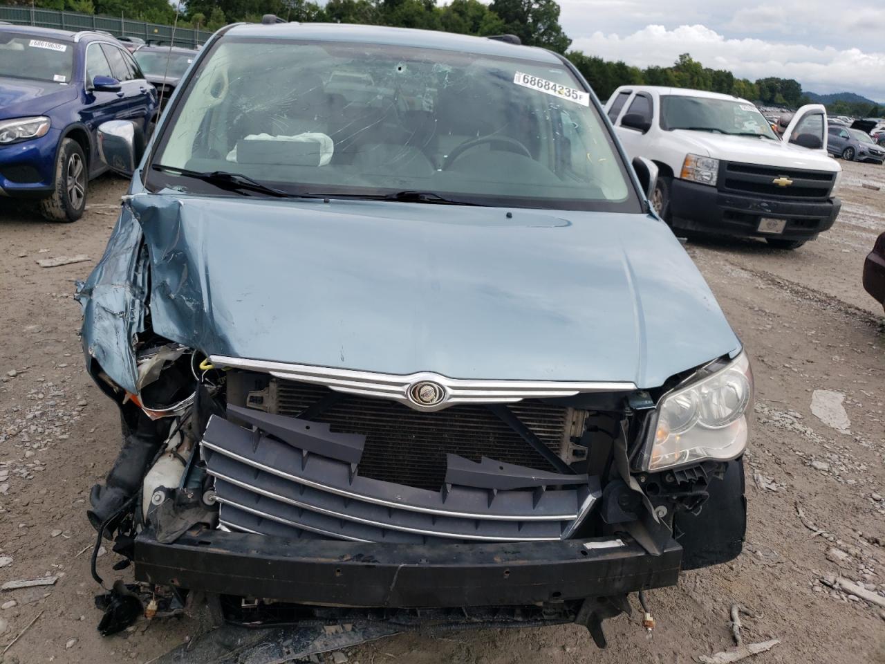 CHRYSLER TOWN & COUNTRY TOURING PLUS