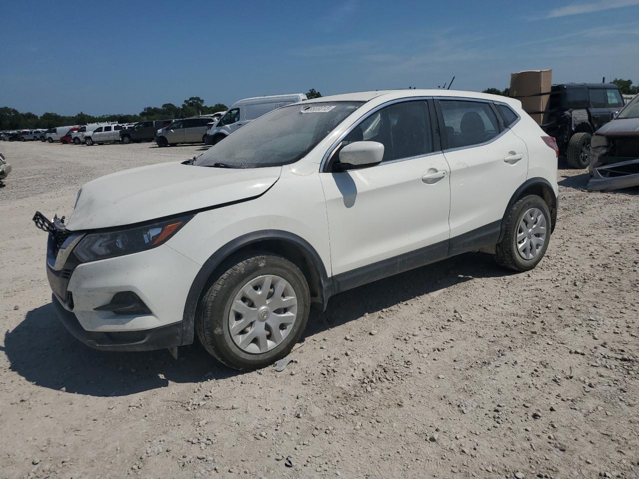 NISSAN ROGUE SPORT S