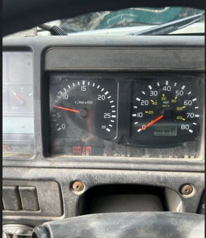 2002 VOLVO VHD #3240960196