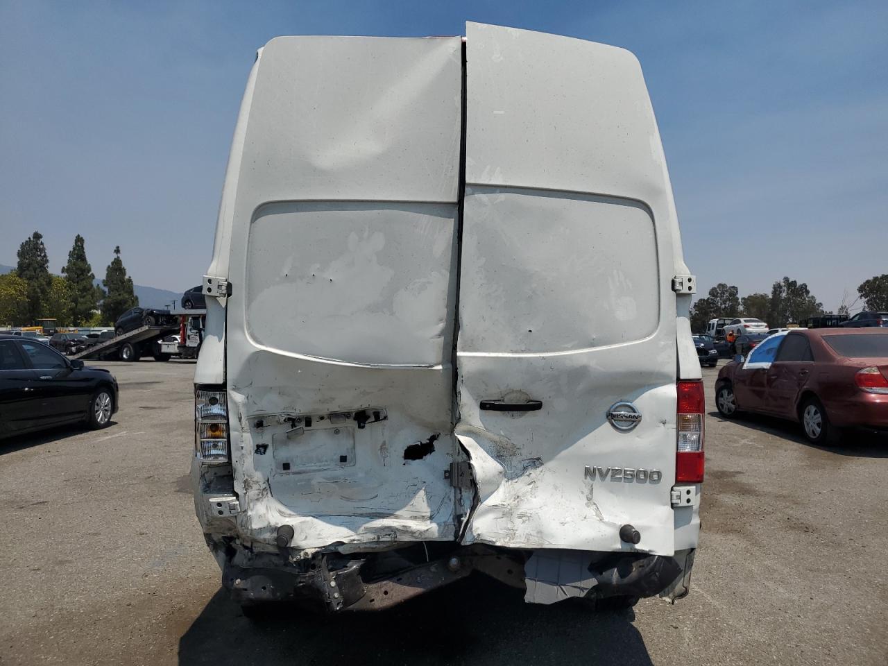 NISSAN NV2500 2500 S