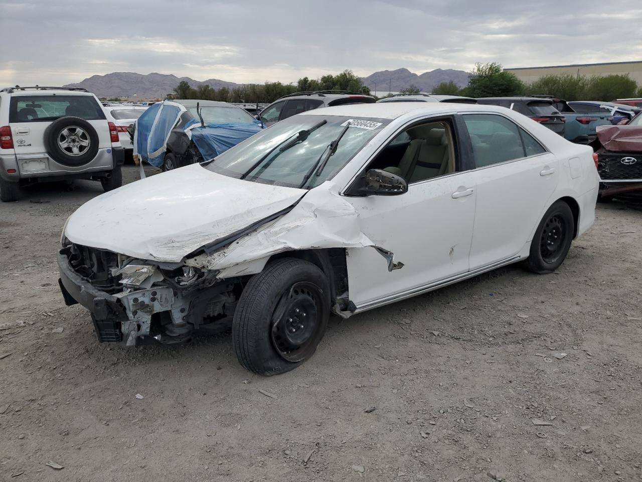 TOYOTA CAMRY BASE