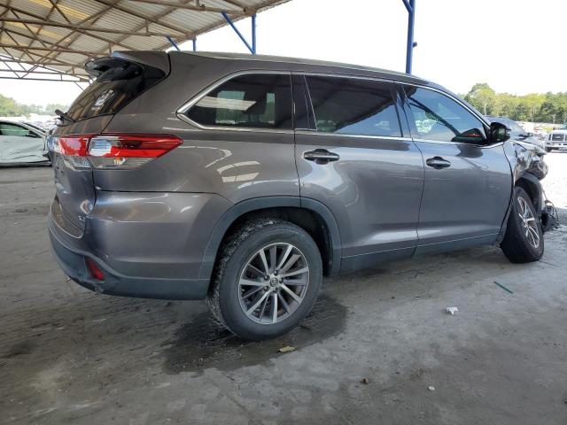 2019 TOYOTA HIGHLANDER 5TDKZRFH2KS562658