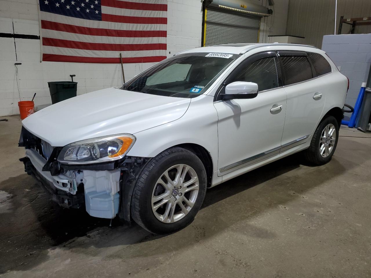 VOLVO XC60 T6 PLATINUM