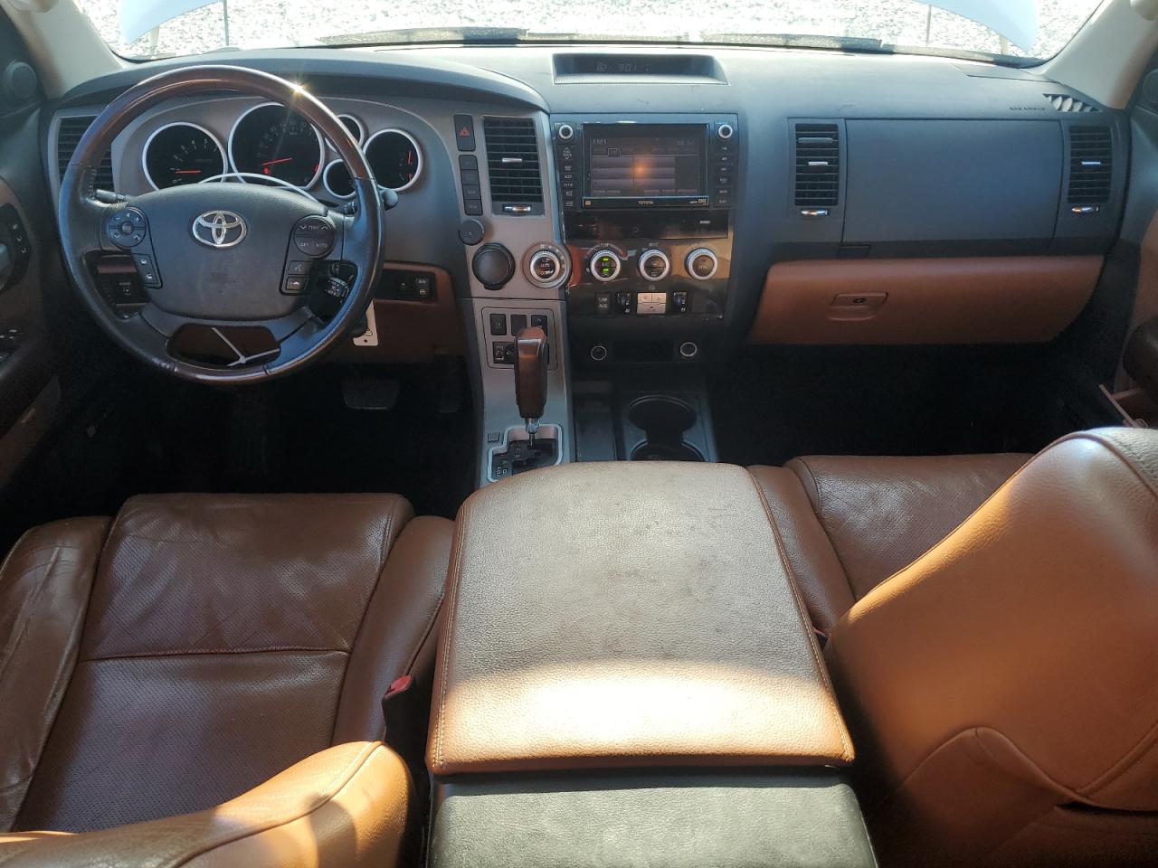 TOYOTA SEQUOIA PLATINUM