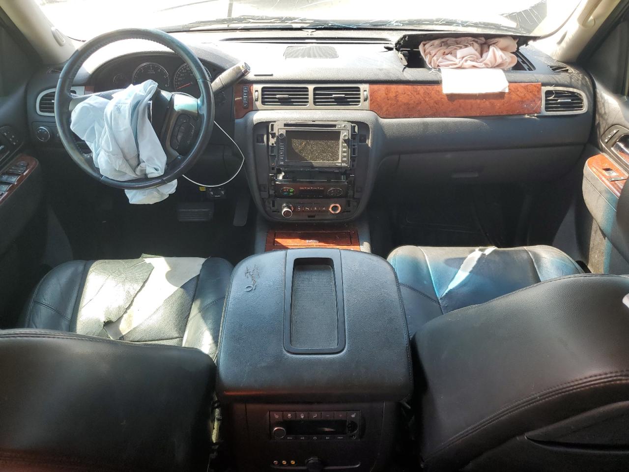 CHEVROLET TAHOE C1500 LTZ