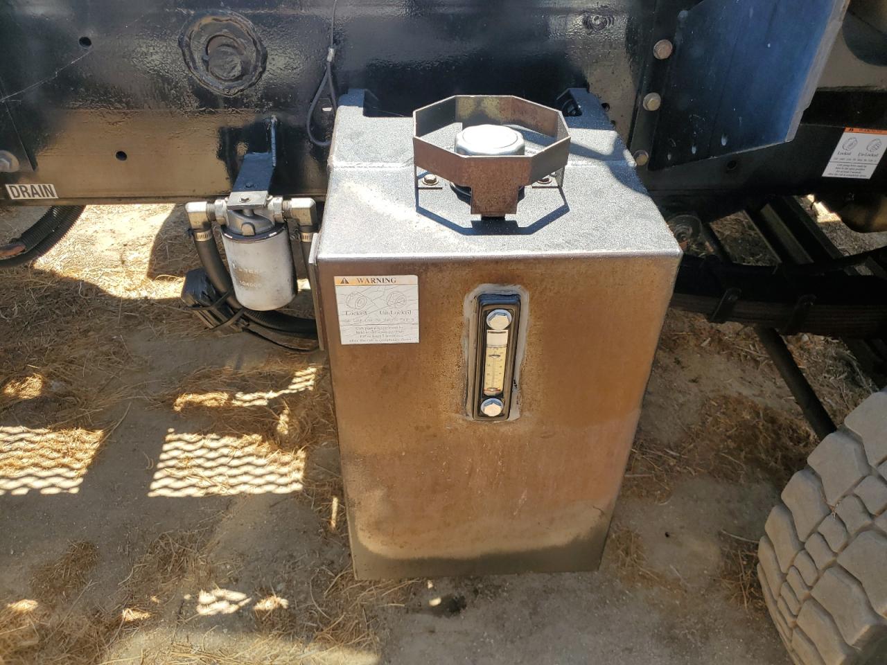 Lot #3296381720 2011 CAPACITY TJ5000