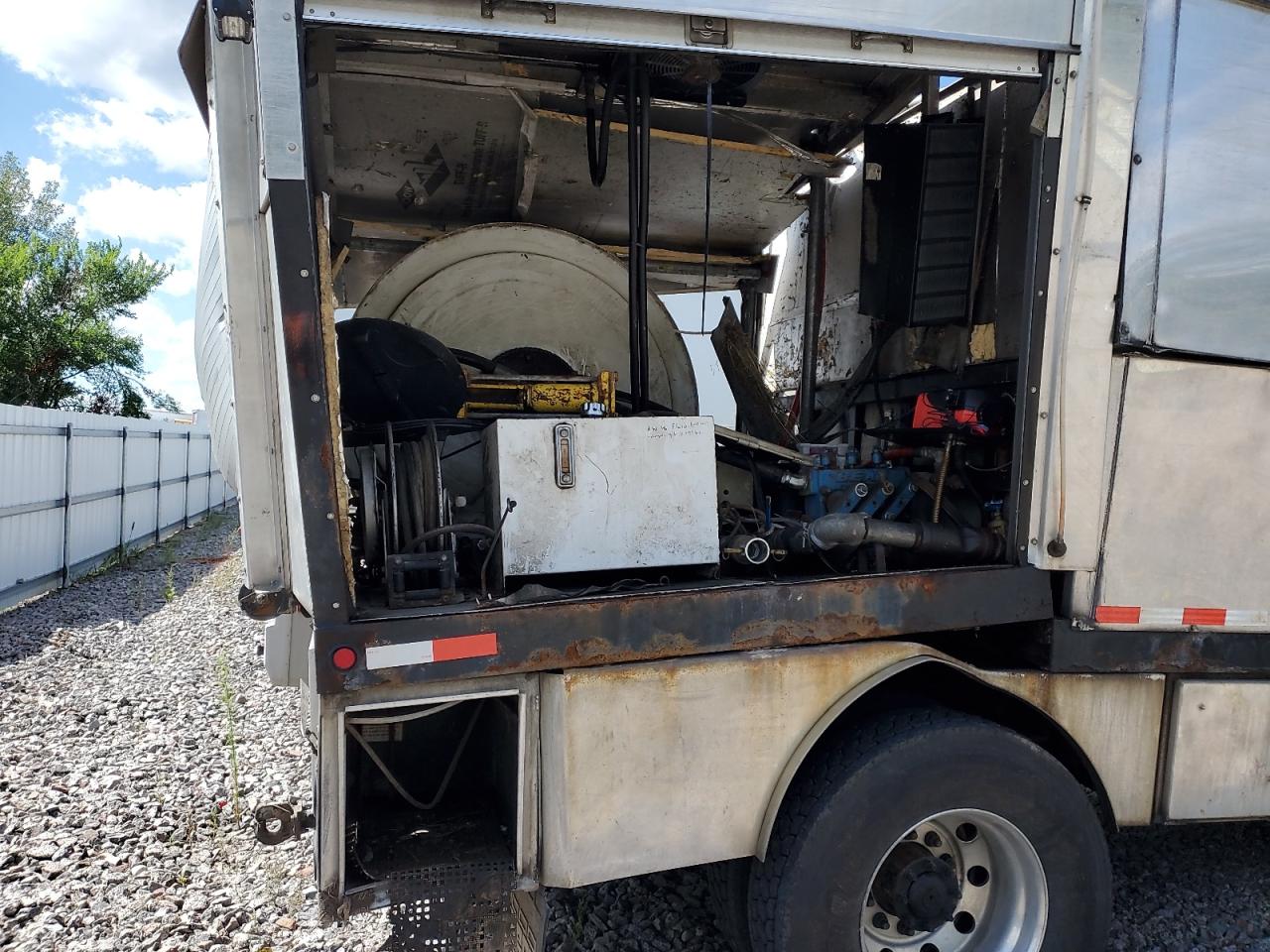 Lot #3261341502 2008 FREIGHTLINER M2 106 MED