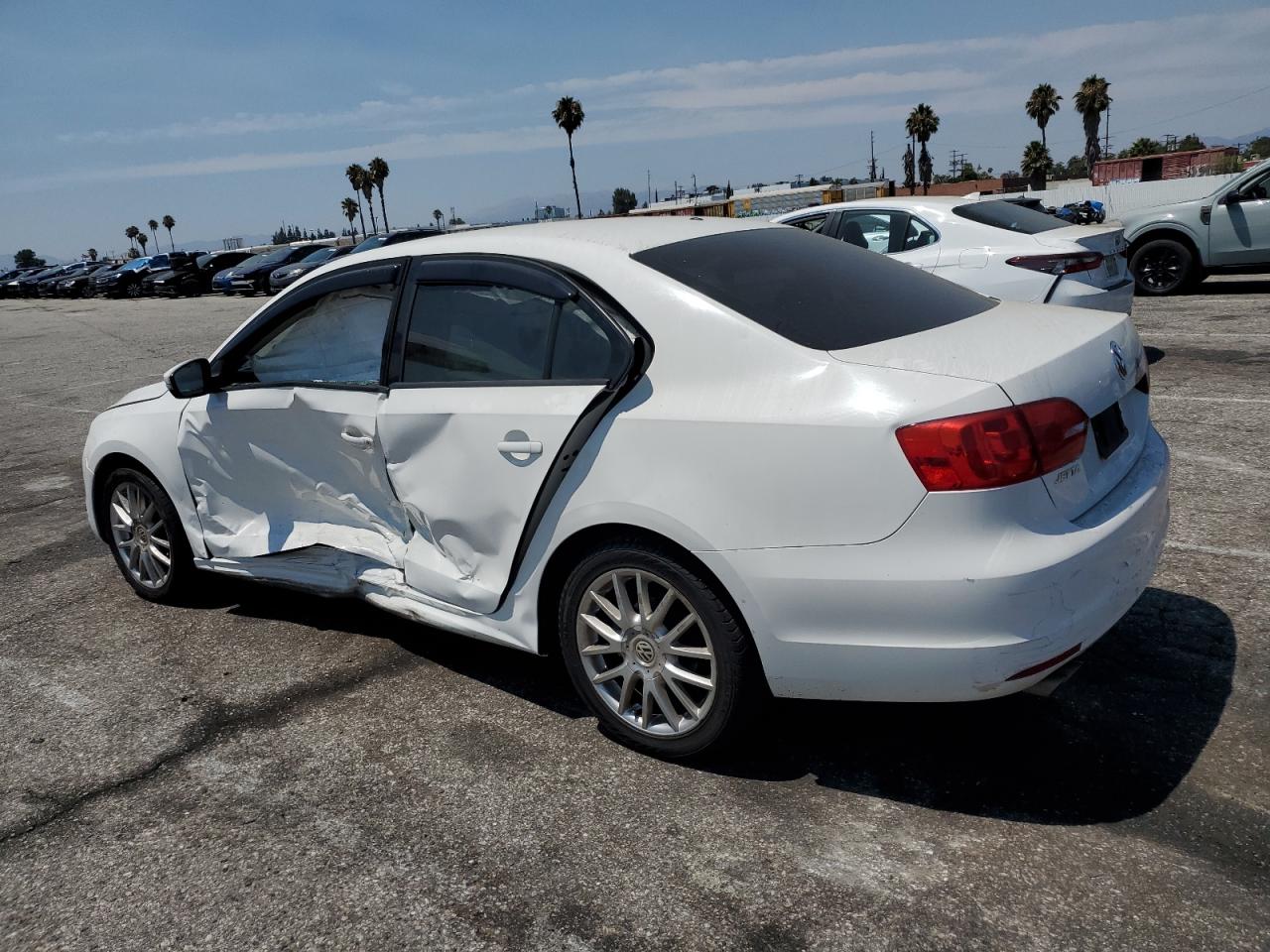 VOLKSWAGEN JETTA BASE