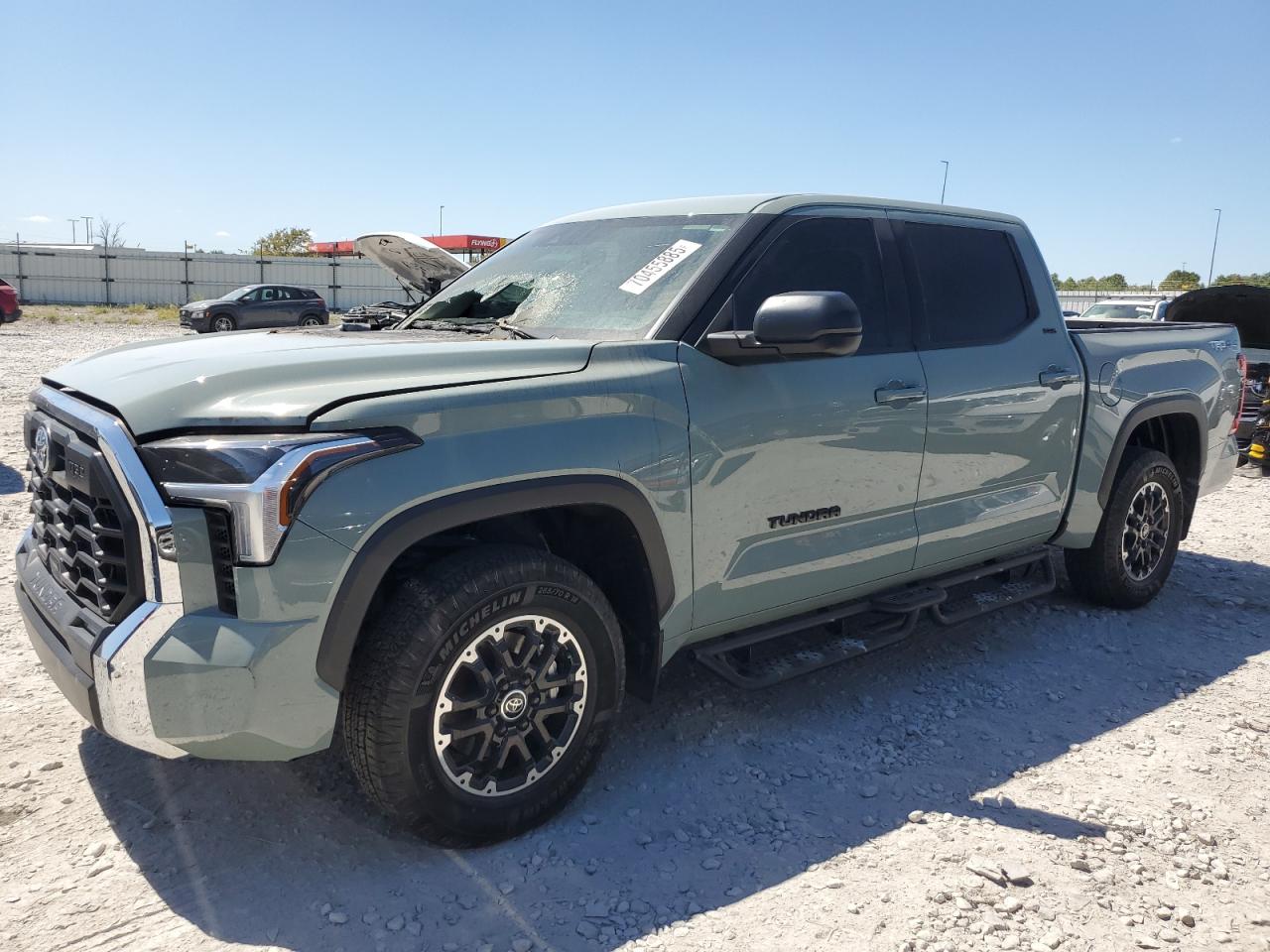 TOYOTA TUNDRA CREWMAX SR