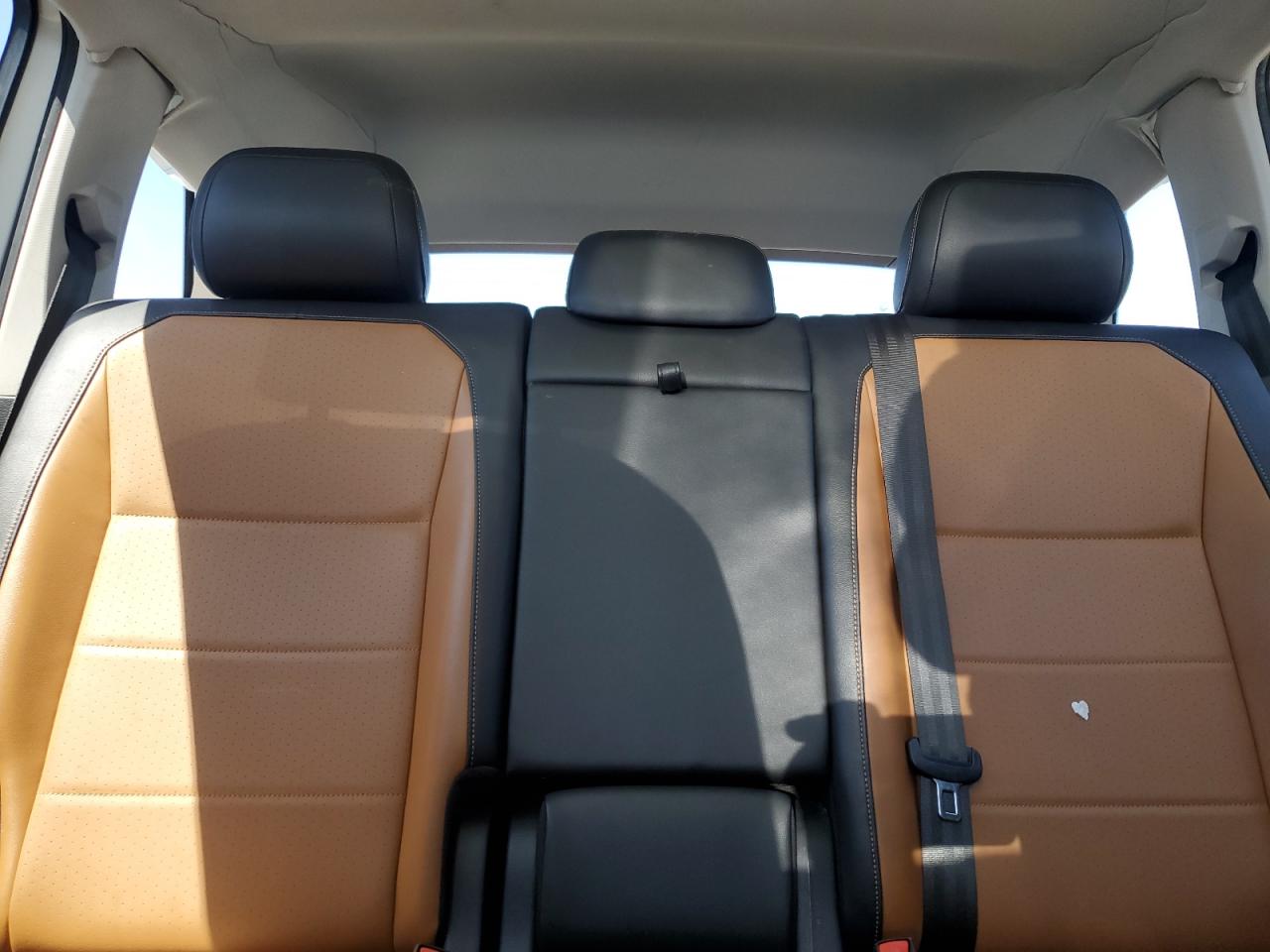 VOLKSWAGEN TIGUAN SE