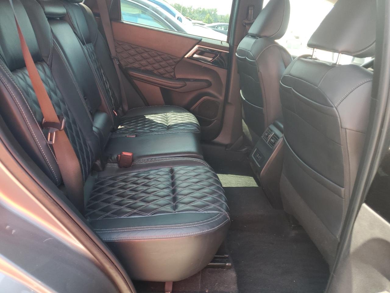 MITSUBISHI OUTLANDER SEL